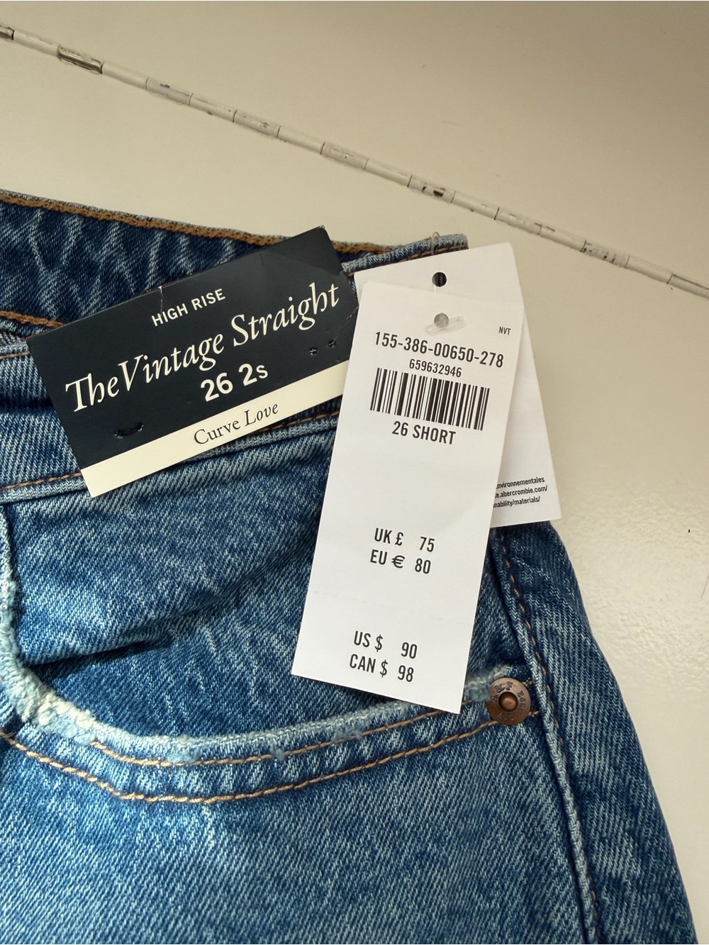 Abercrombie & Fitch High-Rise Vintage Straight Jeans - 26 short